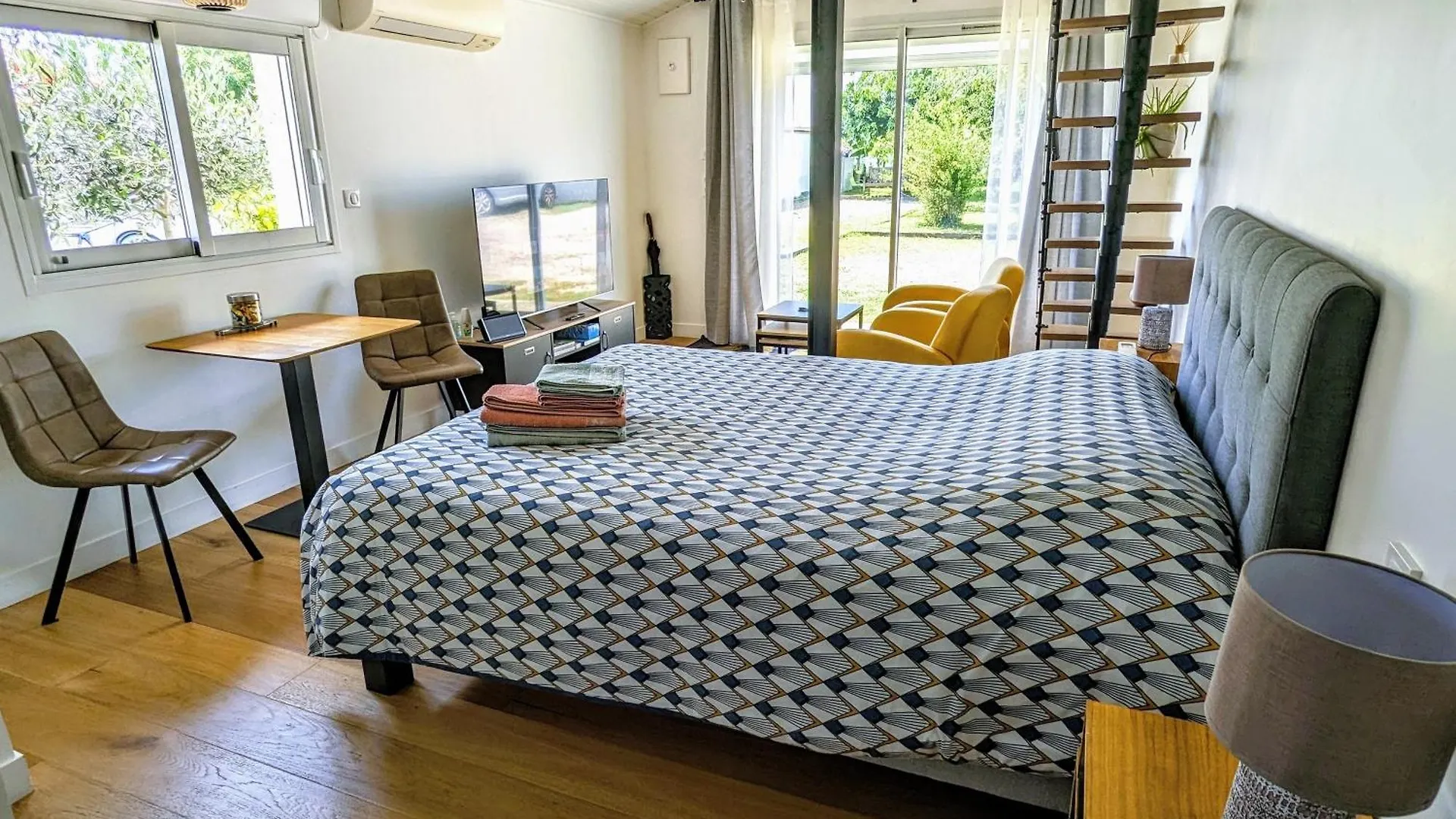 Studio Independant, Calme, Avec Parking Prive Et Grand Jardin, Proche De Toulouse Villeneuve-Tolosane